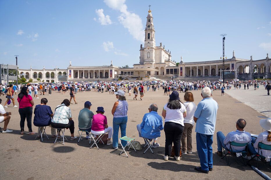 Fátima: Fiéis e bispo unidos em oração pelos bombeiros e vítimas dos incêndios