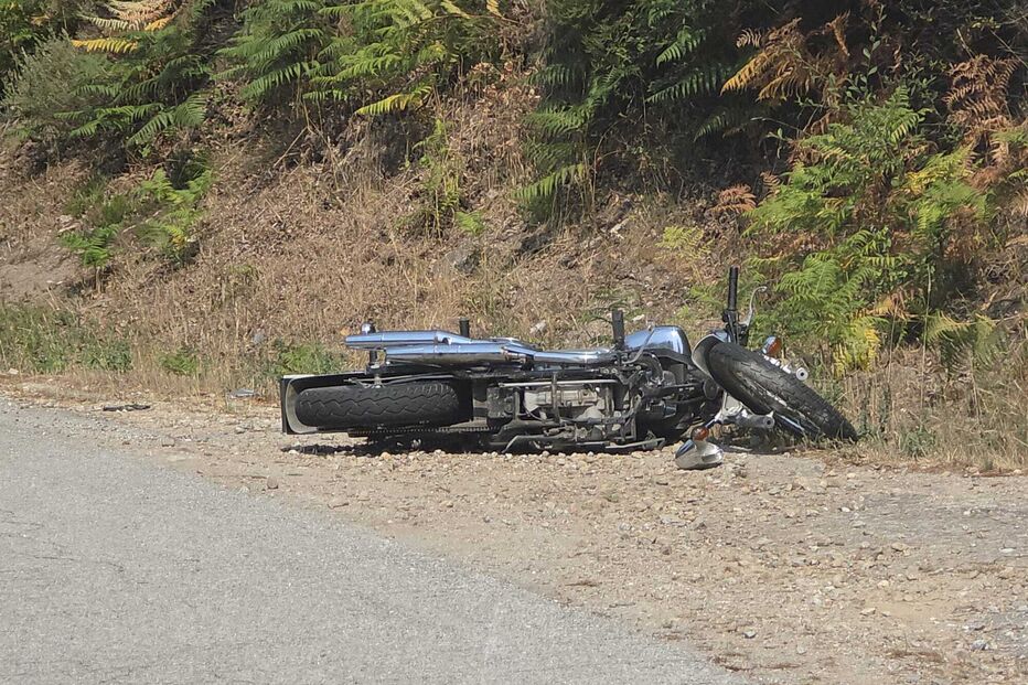 Dois feridos em colisão entre mota e carro em Sátão