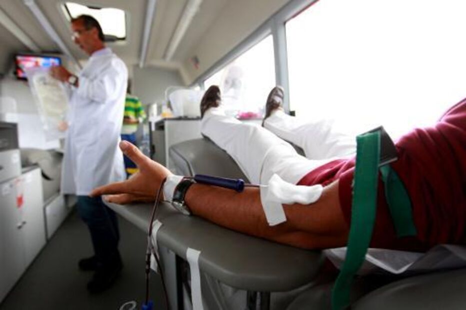 Algarve enfrenta escassez de sangue, com apelo urgente a dadores 0- e 0+ para salvar vidas