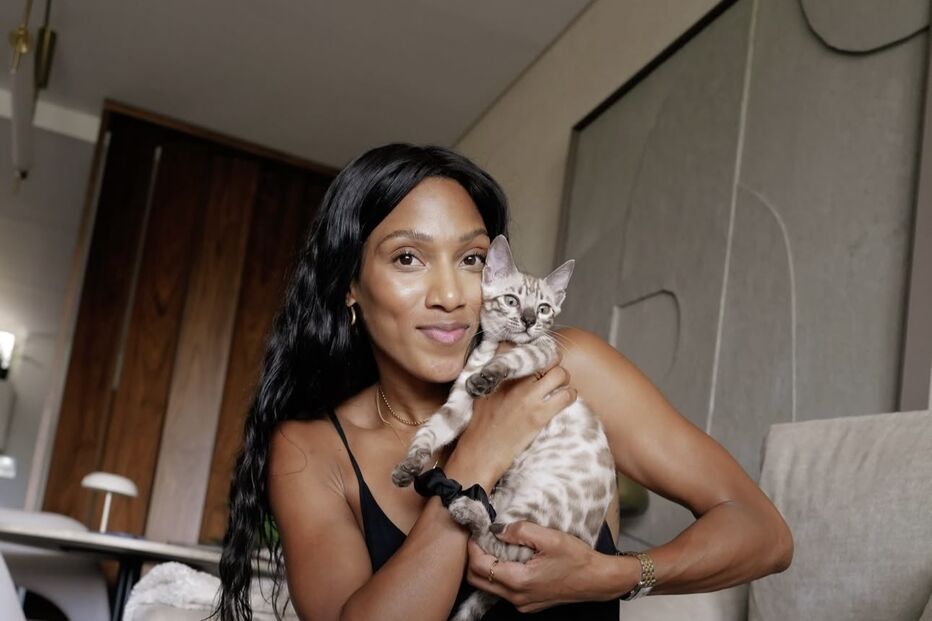 Patrícia Mamona apresenta Sakura, a nova gata da família