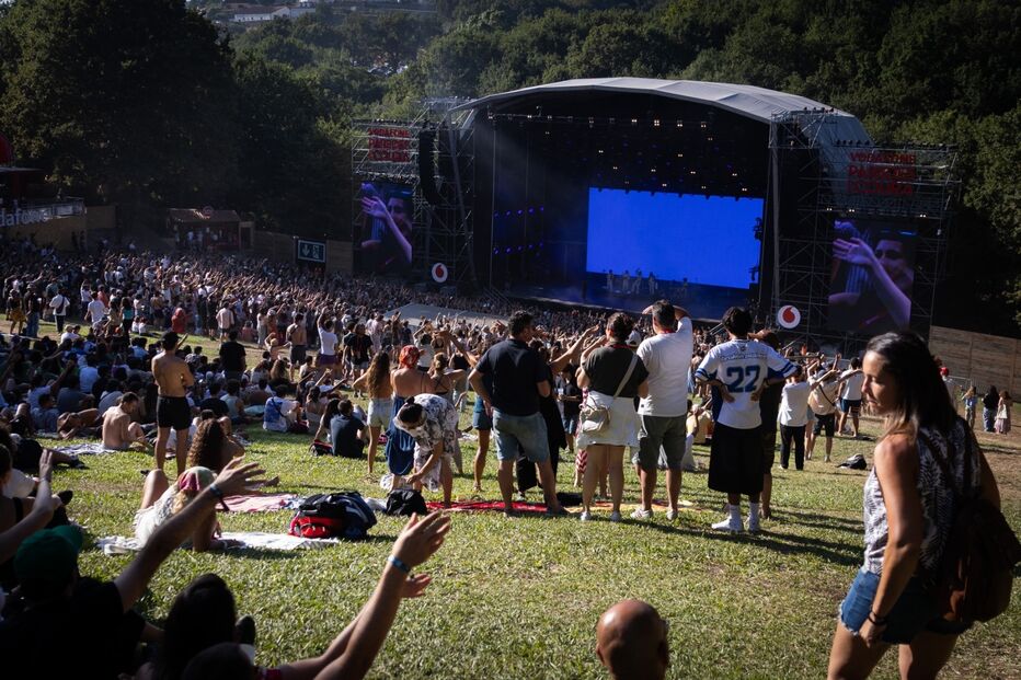 Festivaleiros no penúltimo dia do Paredes de Coura
