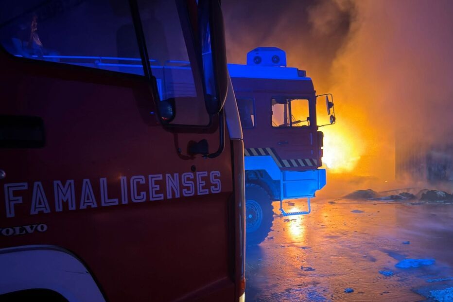 Incêndio em empresa de reciclagem