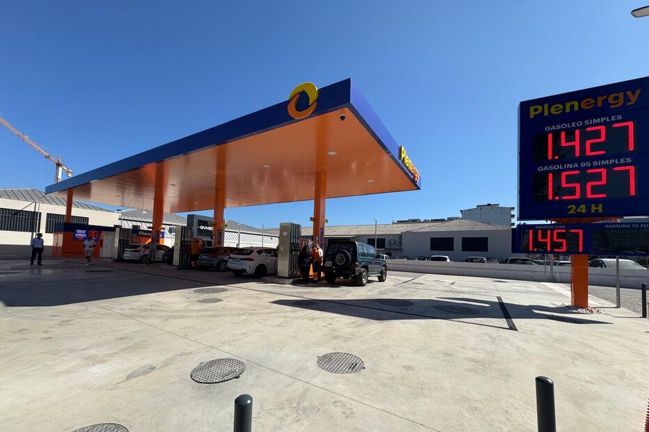 Valores de combustíveis em posto de abastecimento Plenergy