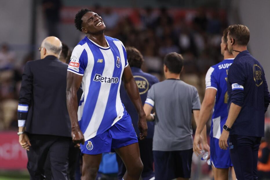 Samu lesiona-se na coxa durante jogo contra o Gil Vicente