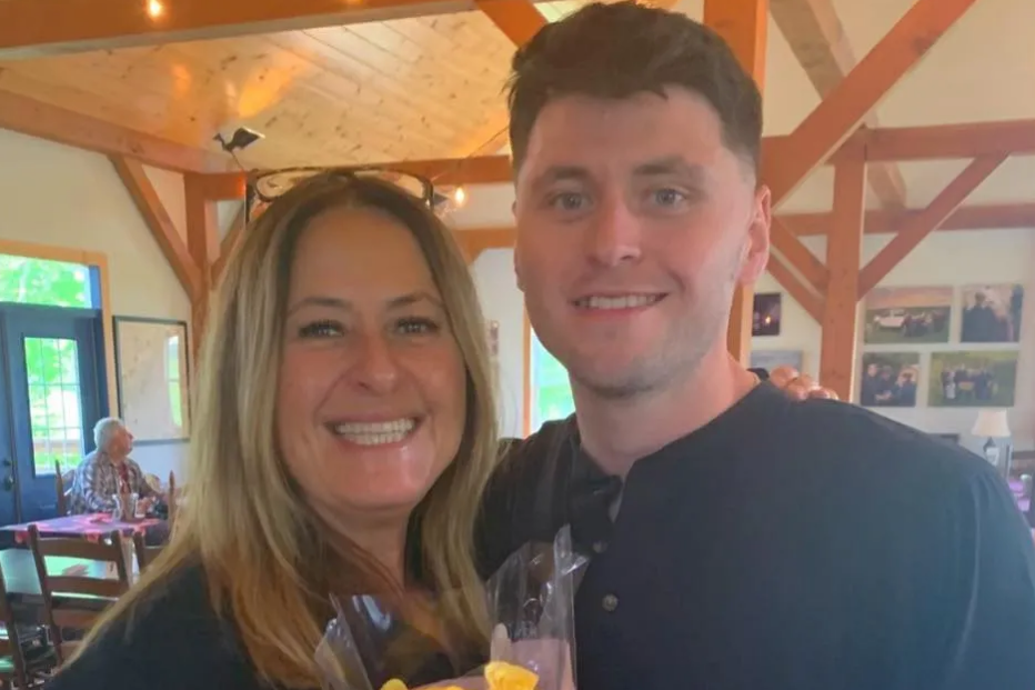 Maquilhadora de famosos, Travis Renee Baldwin, foi assassinada pelo filho em Washington DC