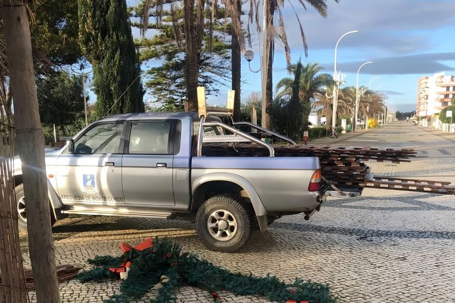Carrinha da Junta de Freguesia de Monte Gordo foi furtada