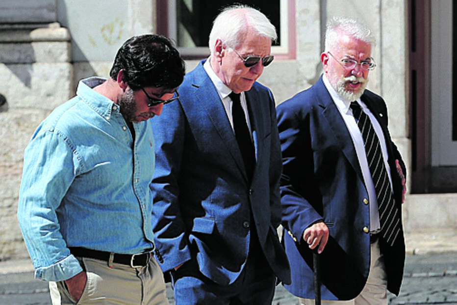 Vasco Rato, ao centro, é o pai do único filho de Teresa Caeiro