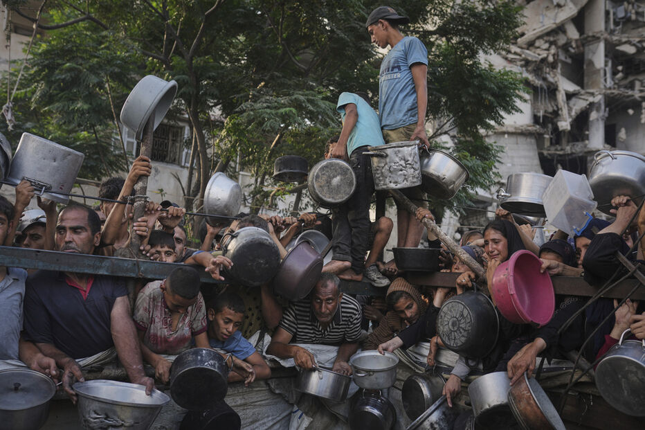 Fome mata mais oito pessoas em Gaza, incluindo bebés