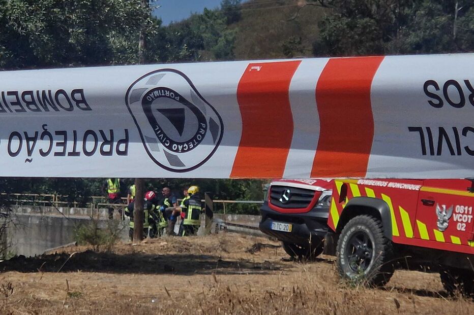 Cinco mortos em despiste de carro na N266 no Algarve