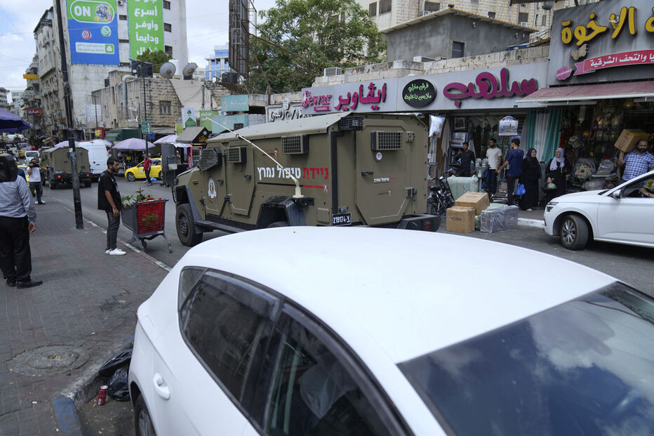 Israel ataca Ramallah e justifica operação para atingir alegado financiamento ao Hamas