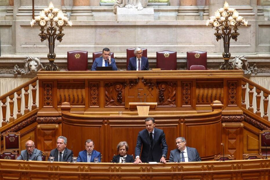 Debate no parlamento sobre os incêndios florestais