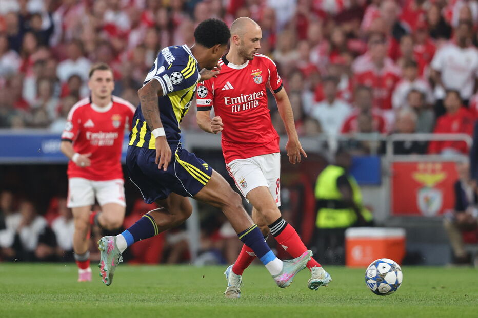 Benfica e Fenerbahçe disputam playoff da Champions no Estádio da Luz