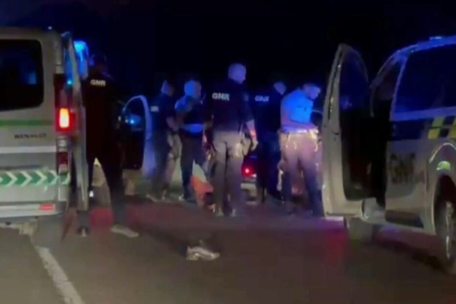 PJ apreende armas a dois GNR por disparos contra dupla em fuga