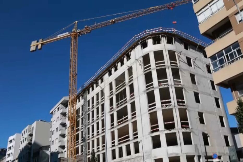 Há muitos meses que a procura de casa tem sido missão diária de Mariana e do companheiro