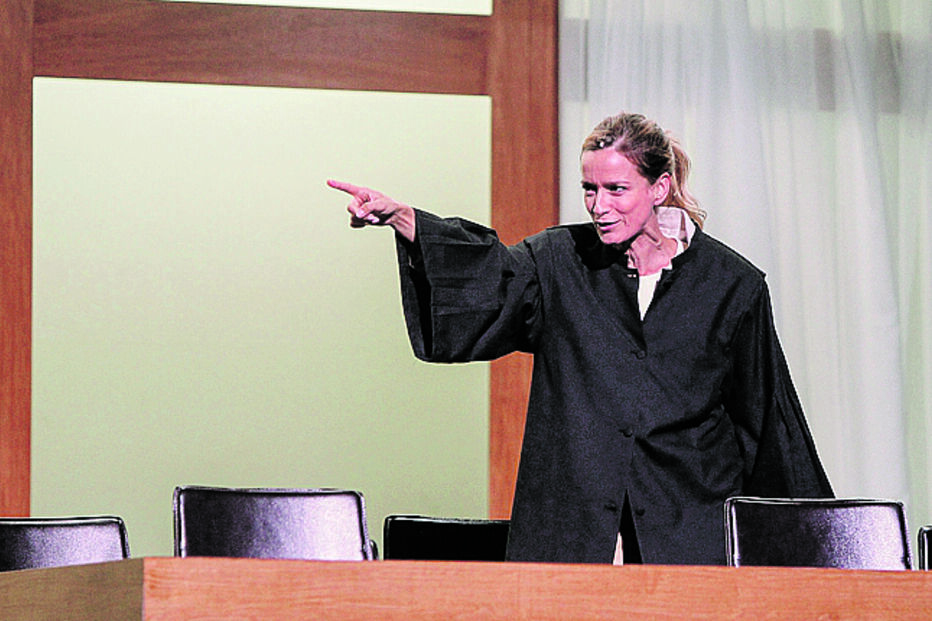 Monólogo com Margarida Vila-Nova estará no Sá da Bandeira