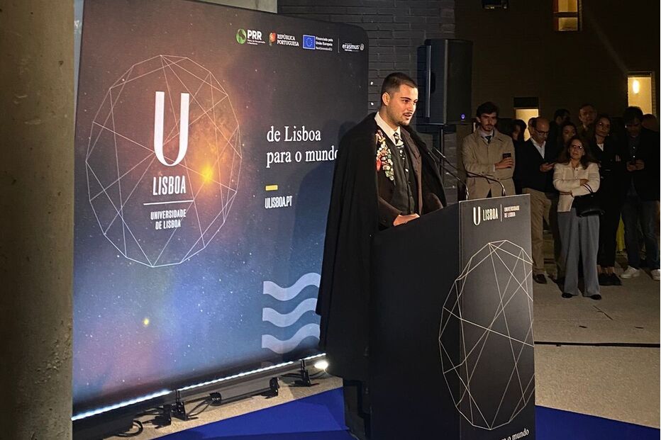 André Silva é estudante deslocado da Madeira. Veio para Lisboa tirar a licenciatura e, atualmente, está a tirar mestrado