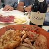 <![CDATA[ Portugueses expulsos de restaurante na Caparica por chamaram "p... refugiada" a funcionária ]]>