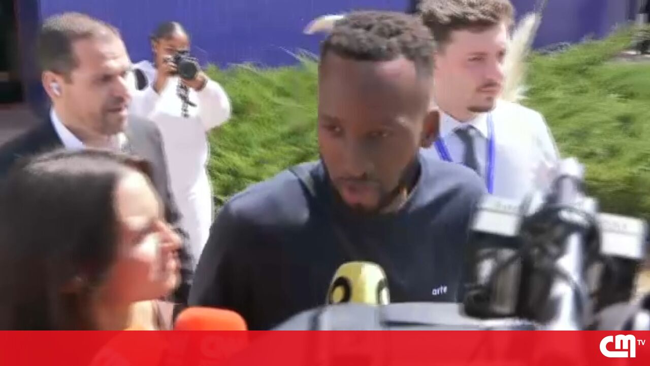Benfica's New Signing Dodi Lukebakio Arrives in Lisbon: Exclusive Photos of His Grand Entrance