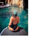 Ana Guiomar relaxa num barco durante as férias na Croácia