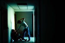 Ostentação de riqueza em público leva a assalto violento a moradia em Mafra