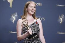 Hannah Einbinder usa vitória nos Emmys para exigir libertação da Palestina