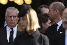 Príncipe Andrew e Príncipe William juntos num evento