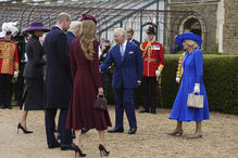 Donald Trump recebido por Carlos III à chegada ao Castelo de Windsor