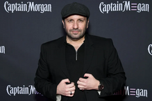 Brad Everett Young, ator e fotógrafo, faleceu aos 46 anos após um acidente em Los Angeles