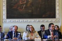 Governo propõe repor três dias de férias em tentativa de aproximação à UGT