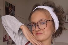 Zuza Beine, TikToker de 14 anos, faleceu após uma batalha contra a leucemia