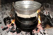 Festival da Alambicada atrai visitantes para provar o prato tradicional de borrego