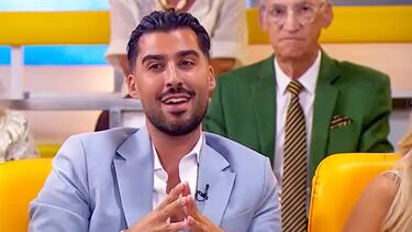 Léo Caeiro reage ao momento em que Catarina Miranda descobre que Luíza Abreu e João Moura Caetano estão noivos