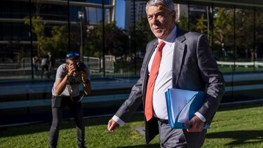 José Sócrates paga 1600 euros por duas noites em hotel de Paris