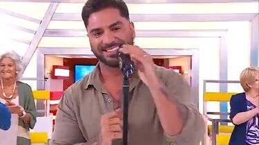 Leandro foi ao ‘Manhã CM’ apresentar novo single ‘Porquê eu, meu deus’ 