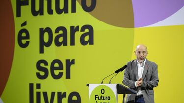 Tavares acusa Mariana Leitão de desespero por ter responsabilizado o Livre de incentivar "atos de vandalismo"