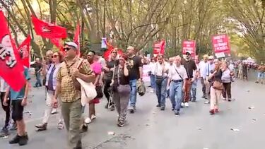 "Por uma vida digna": Milhares de pessoas concentram-se em Lisboa contra o pacote laboral