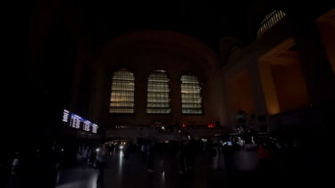 Apagão deixa Grand Central Station de Nova Iorque às escuras 