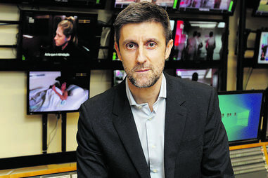 Daniel Oliveira, diretor de programas da SIC, celebra vitória pelo quinto mês consecutivo