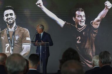 Homenagem a Diogo Jota e Jorge Costa com condecorações em Oeiras