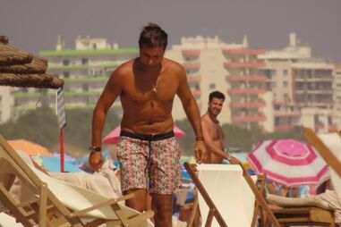 Ricardo Pereira aproveita os últimos dias de mergulhos na Praia Verde 