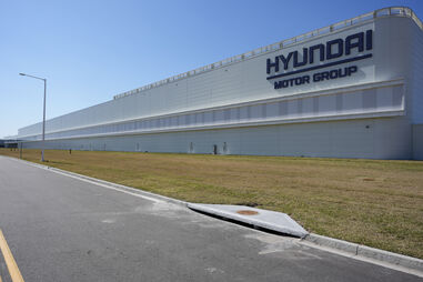 Vista exterior da fábrica da Hyundai Motor Group