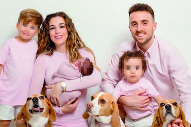 Rute Cardoso com Diogo Jota, os filhos e os cães