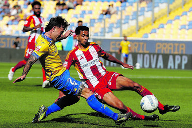 Ricard marcou o terceiro golo do Estoril frente ao AVS 
