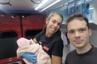 Bebe nasce em ambulância dos Bombeiros Voluntários de Santarém
