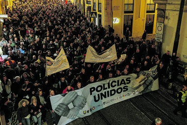 PSP e GNR admitem regressar aos protestos de rua contra o Governo