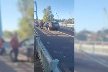 Vento forte derruba grades na ponte móvel em Leça de Palmeira