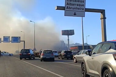 IC19 cortado em ambos os sentidos devido a fogo em Sintra