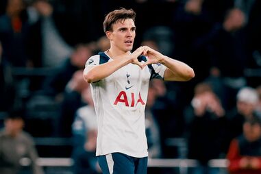 João Palhinha na partida do Tottenham contra o Wolverhampton 