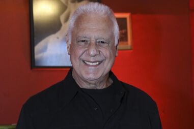 António Fagundes fala sobre os 60 anos de carreira e o trabalho com a mulher