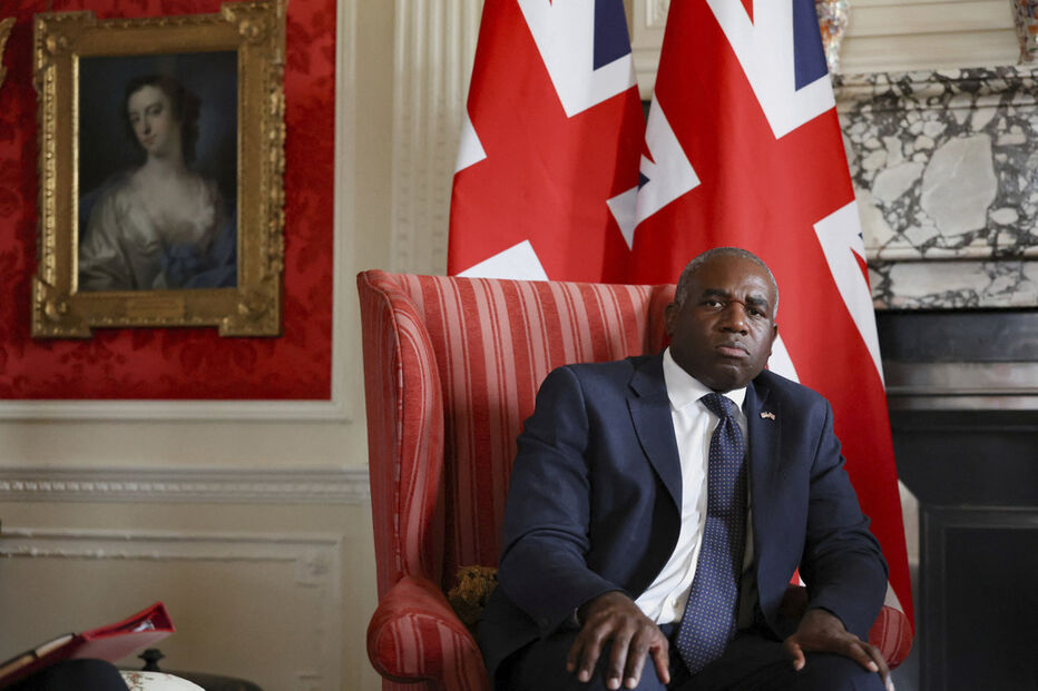 David Lammy defende cessar-fogo em Gaza e reconhecimento da Palestina